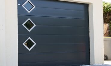 Portes de garage &agrave;&nbsp;BOISSET ET GAUJAC